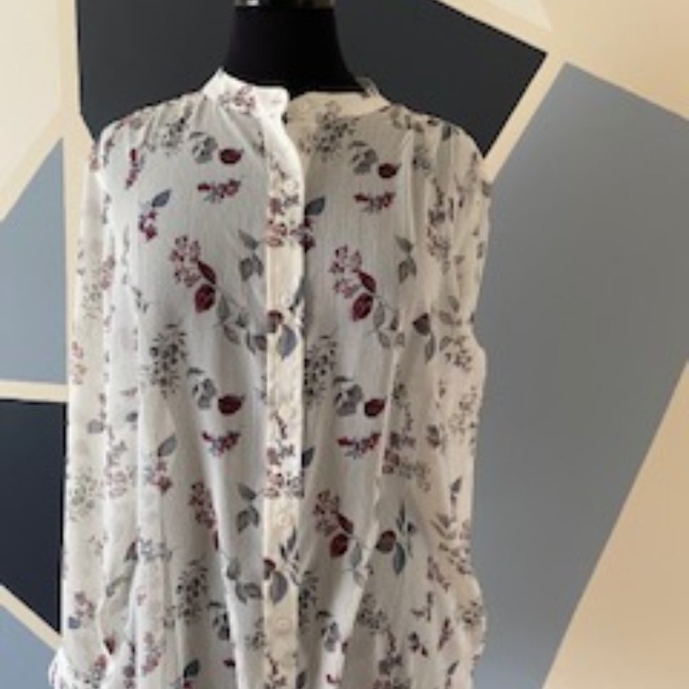 Suzy Shier Top